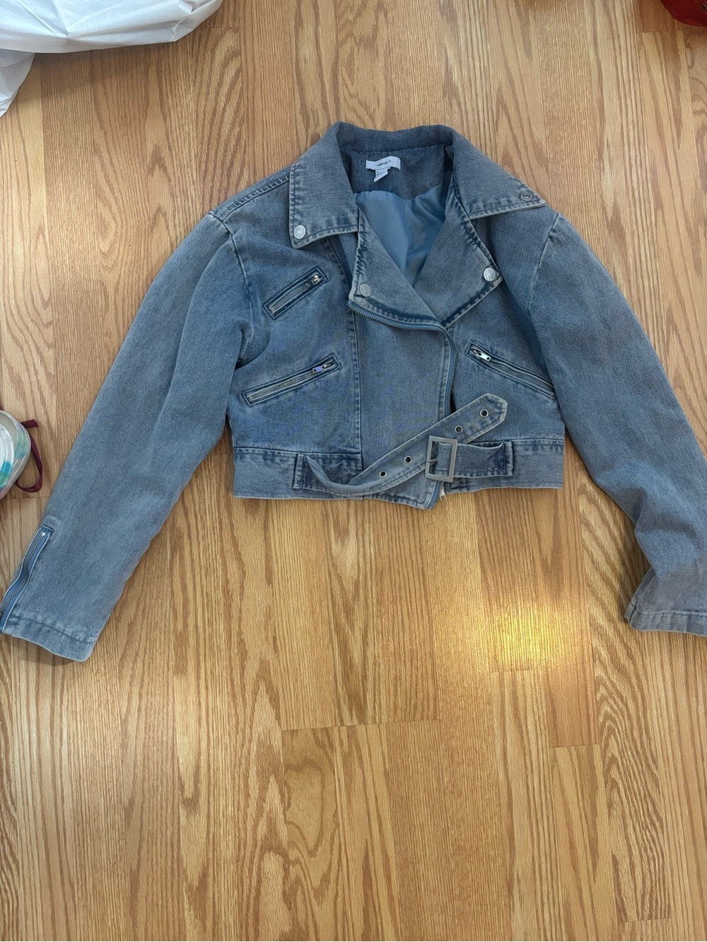 Forever 21 Washed Gray Cropped Denim Moto Jacket with Belt